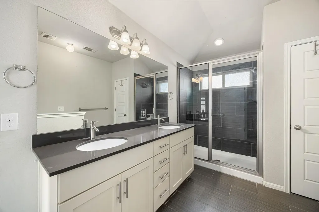 5805 Shaded Cottage Court Austin TX 78744
