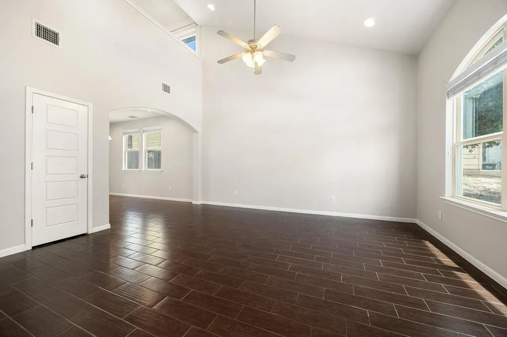 5805 Shaded Cottage Court Austin TX 78744