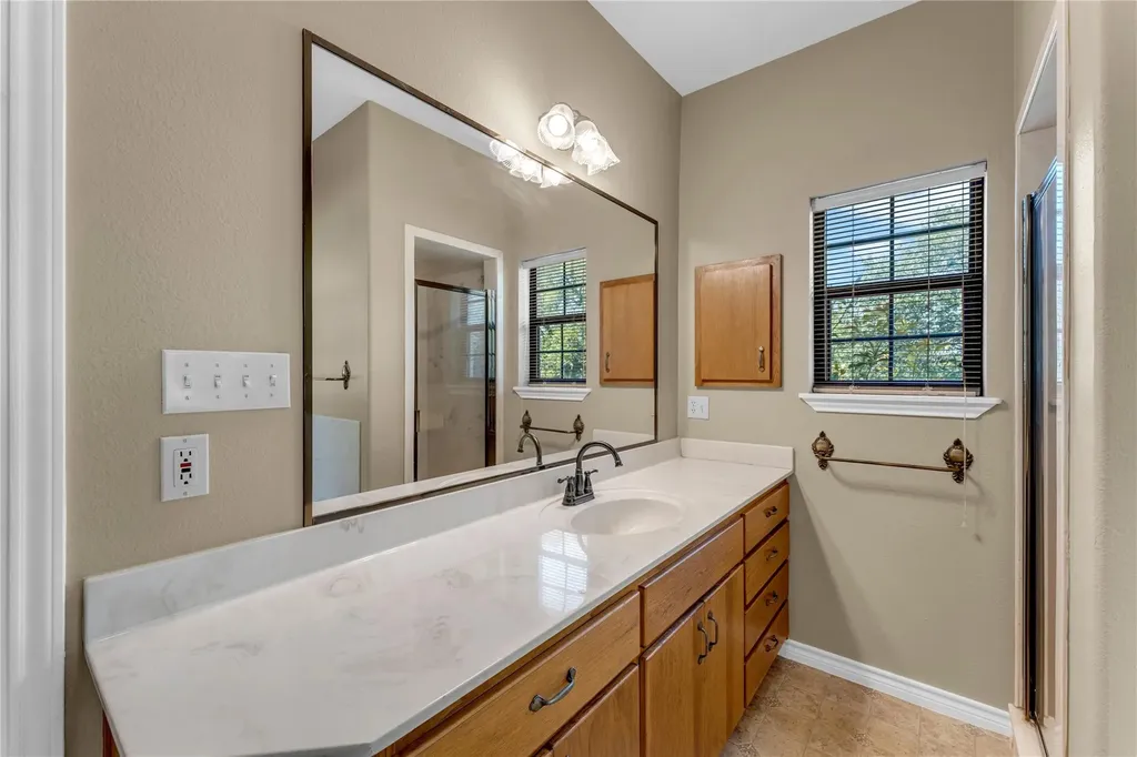 627 Ranch Road 2323 Llano TX 78643