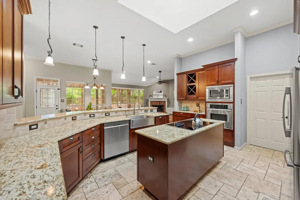 11806 Silkwood Cove Austin TX 78739