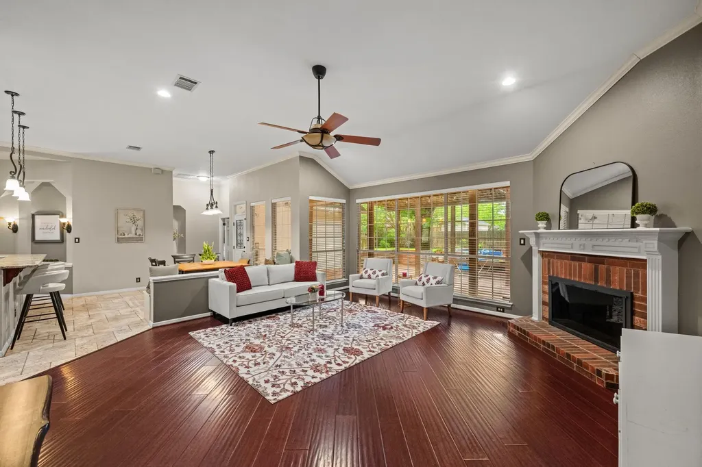 11806 Silkwood Cove Austin TX 78739
