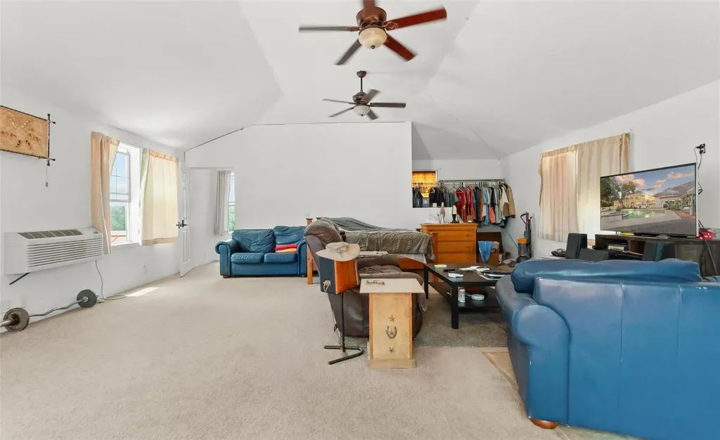 6750 N Lakeview Drive Salado TX 76571