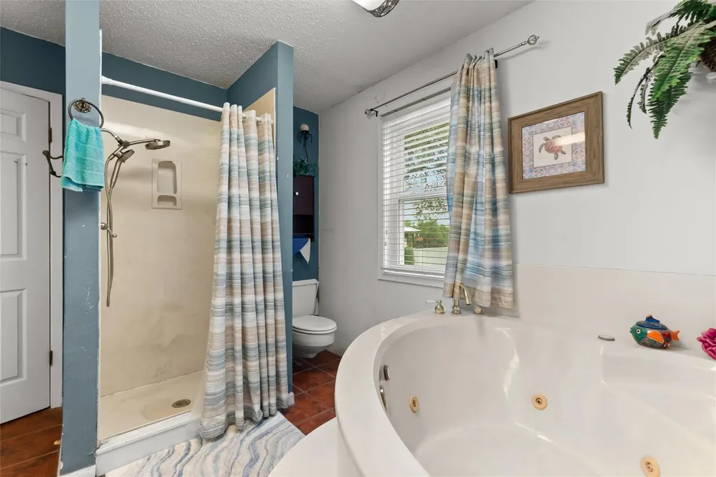 6750 N Lakeview Drive Salado TX 76571