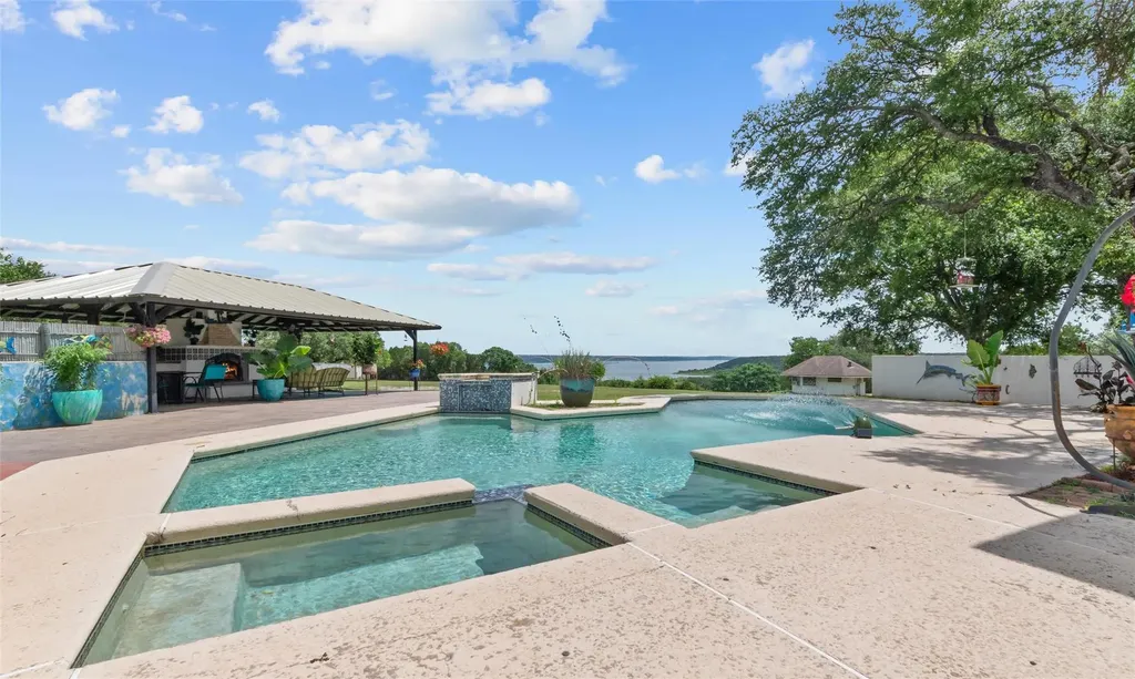 6750 N Lakeview Drive Salado TX 76571