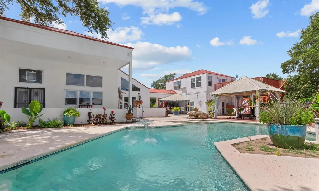 6750 N Lakeview Drive Salado TX 76571