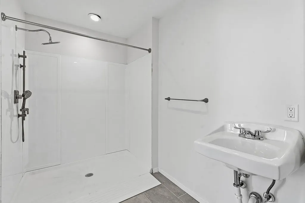 2106 Lamplight Village Circle Austin TX 78727