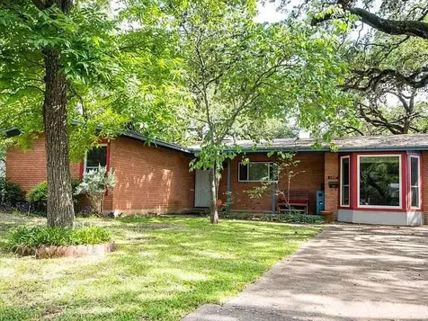 1207 Fieldcrest Drive Austin TX 78704