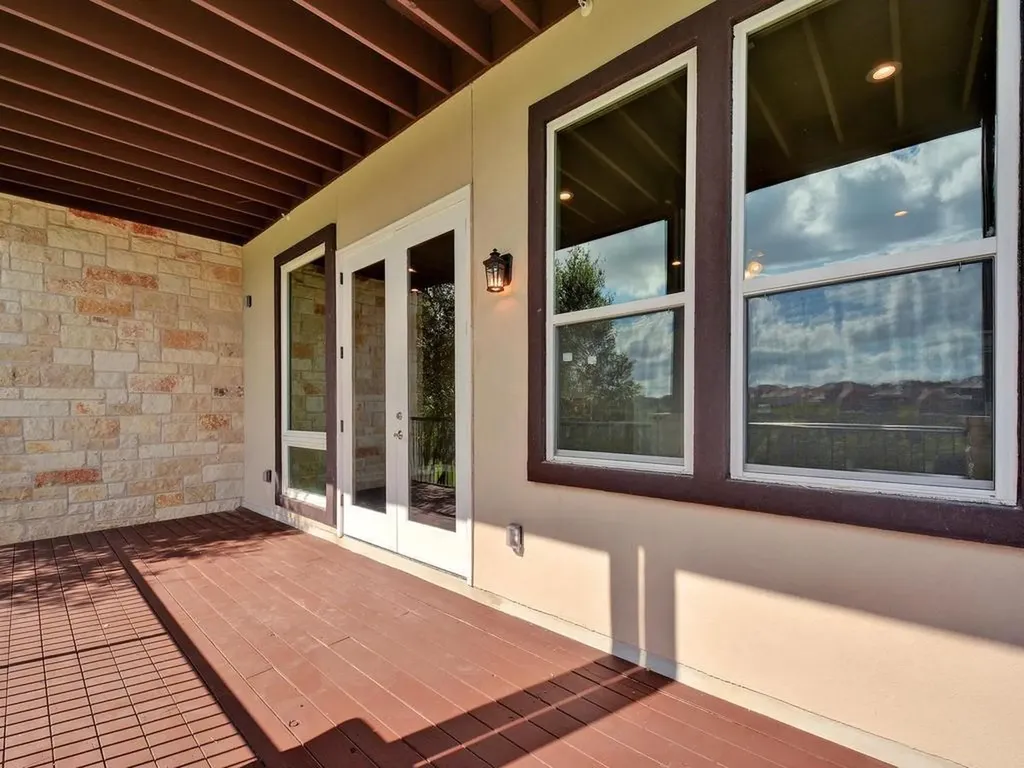 2601 N Quinlan Park Road Austin TX 78732