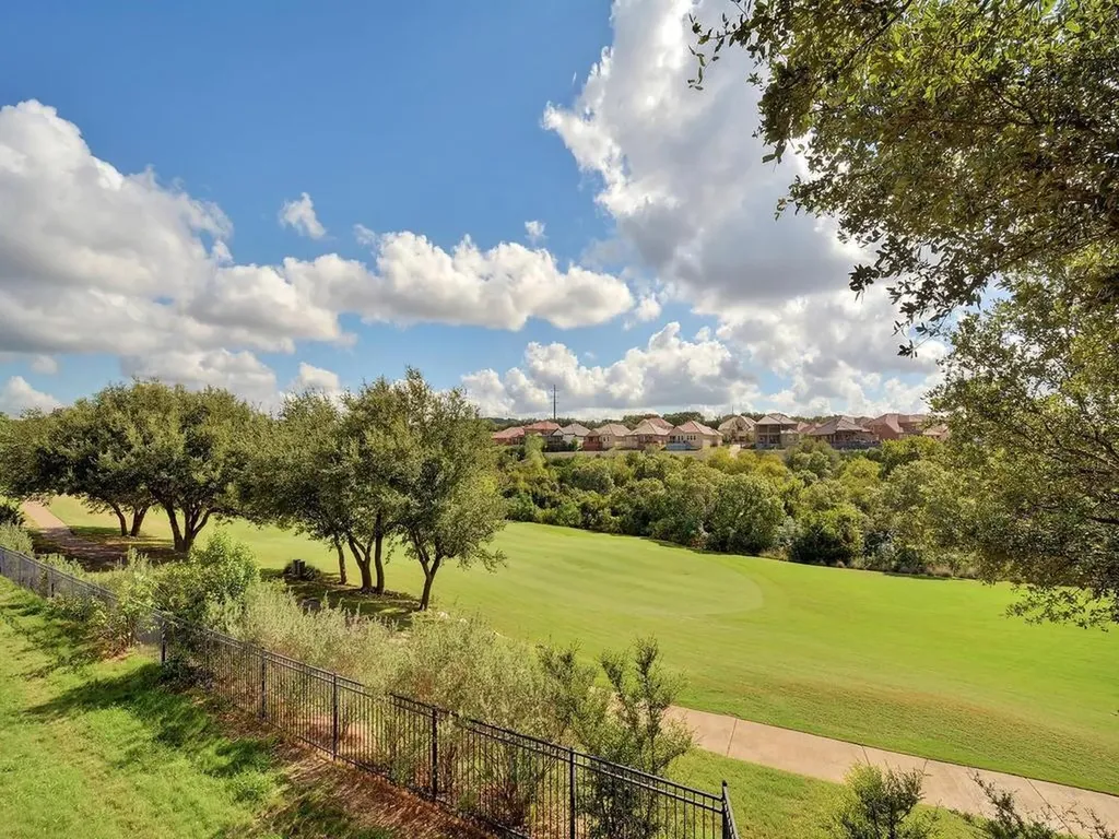 2601 N Quinlan Park Road Austin TX 78732