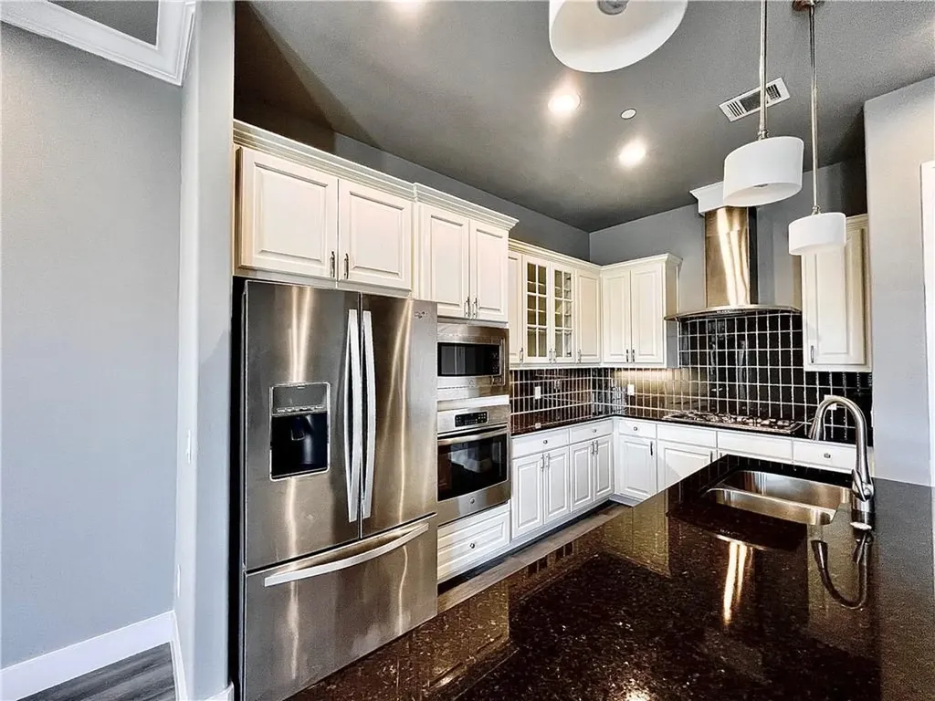 2601 N Quinlan Park Road Austin TX 78732