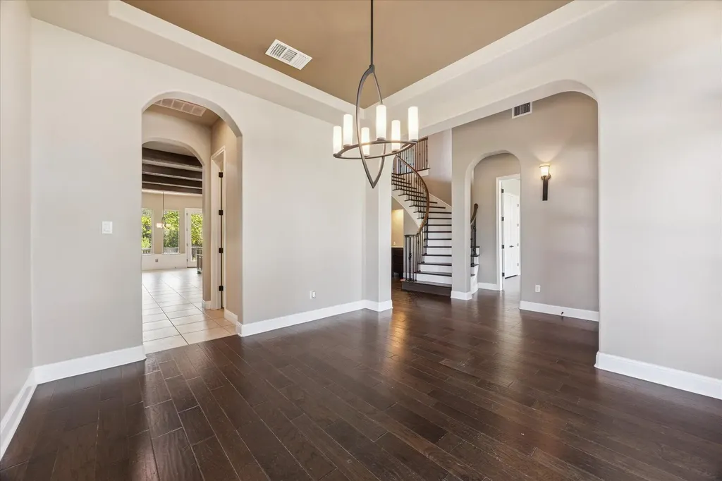 101 Stephanie Lane Austin TX 78738