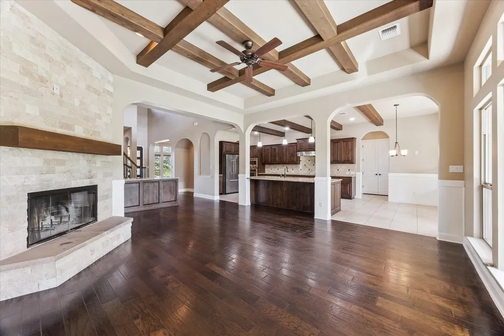 101 Stephanie Lane Austin TX 78738