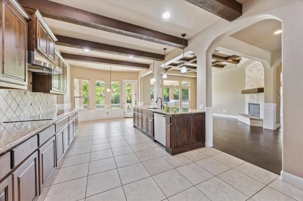 101 Stephanie Lane Austin TX 78738