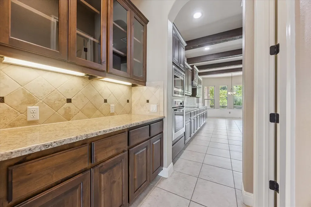 101 Stephanie Lane Austin TX 78738