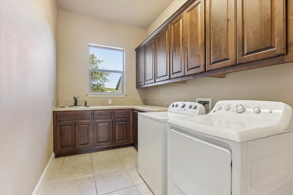 101 Stephanie Lane Austin TX 78738