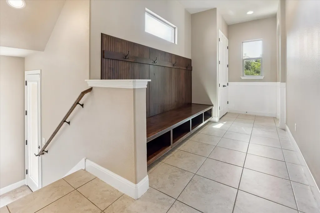 101 Stephanie Lane Austin TX 78738