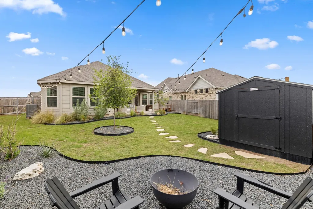 330 Bay Breeze Drive Kyle TX 78640