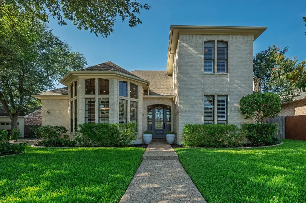 6665 Whitemarsh Valley Walk Austin TX 78746