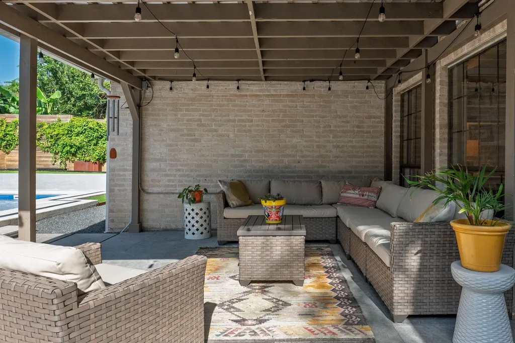 6665 Whitemarsh Valley Walk Austin TX 78746