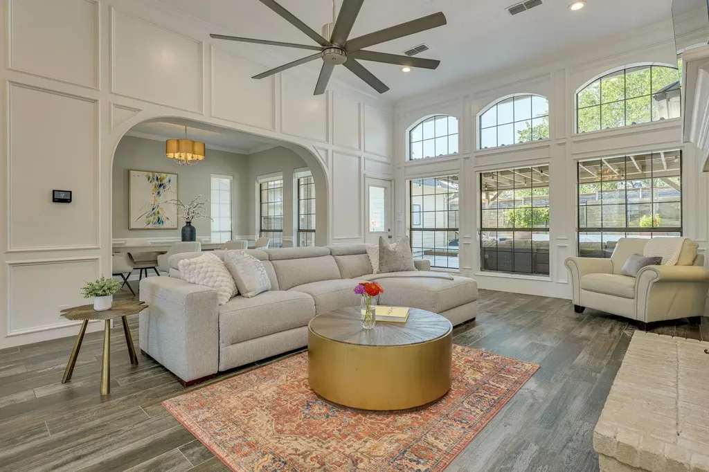 6665 Whitemarsh Valley Walk Austin TX 78746