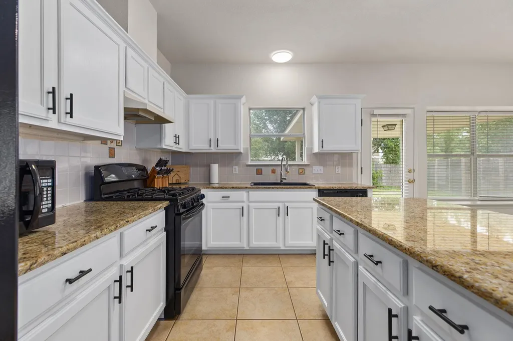 15725 Cadoz Drive Austin TX 78728