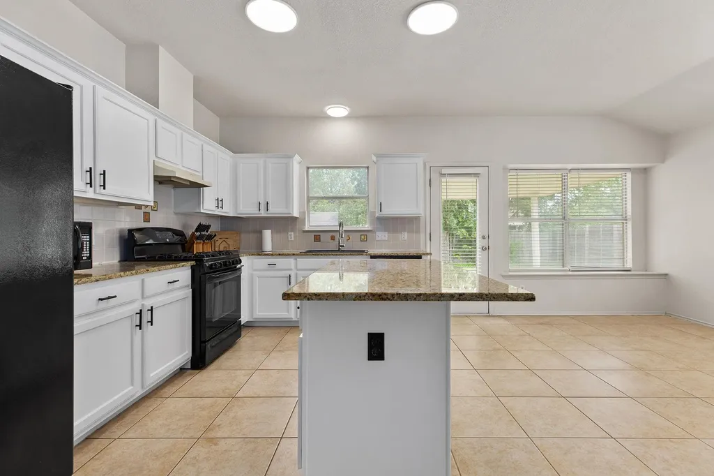 15725 Cadoz Drive Austin TX 78728
