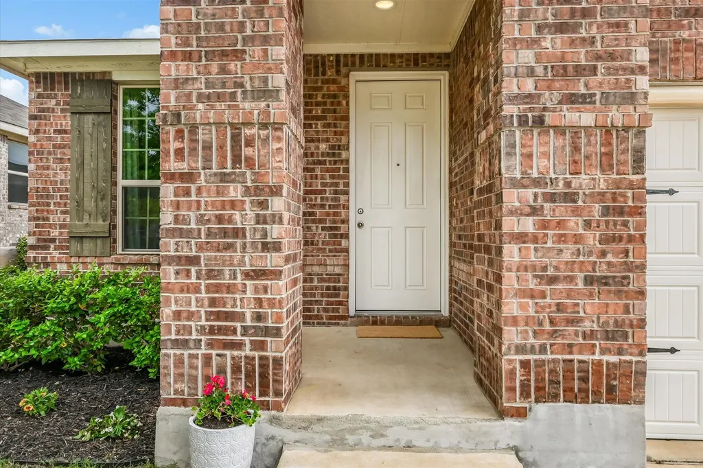 1504 William Bee Drive Leander TX 78641