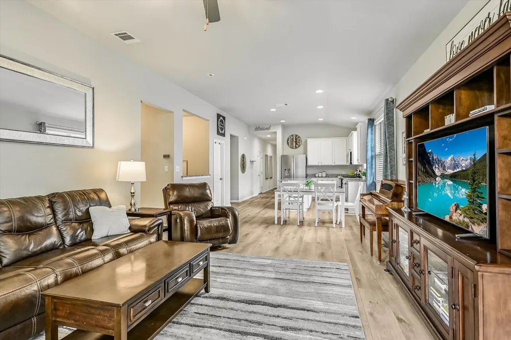 1504 William Bee Drive Leander TX 78641