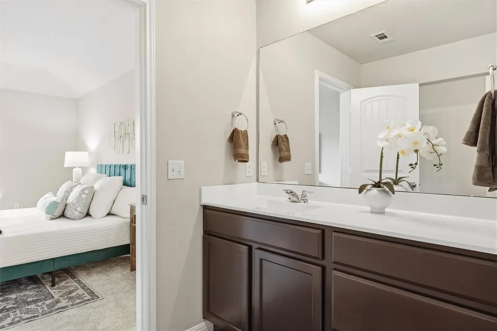 201 Yoakum Street Leander TX 78641