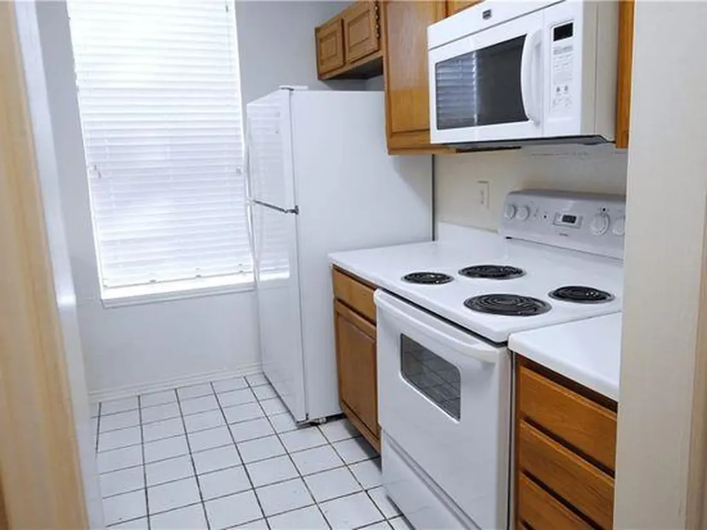 2409 Leon Street Austin TX 78705