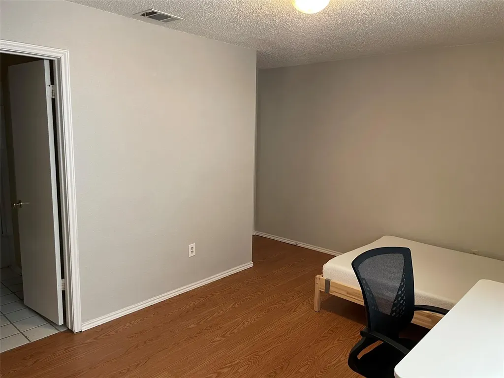 2409 Leon Street Austin TX 78705