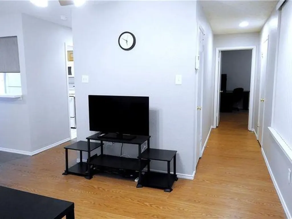 2409 Leon Street Austin TX 78705
