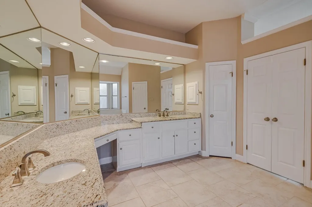 7615 Yaupon Drive Austin TX 78759