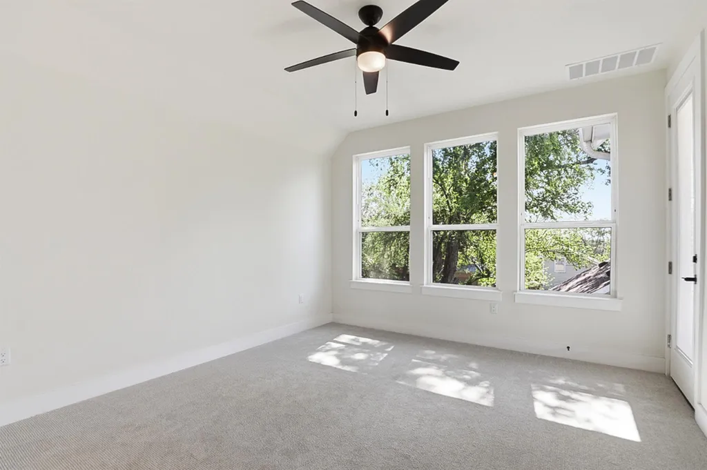 2301 E 10th Street Austin TX 78702
