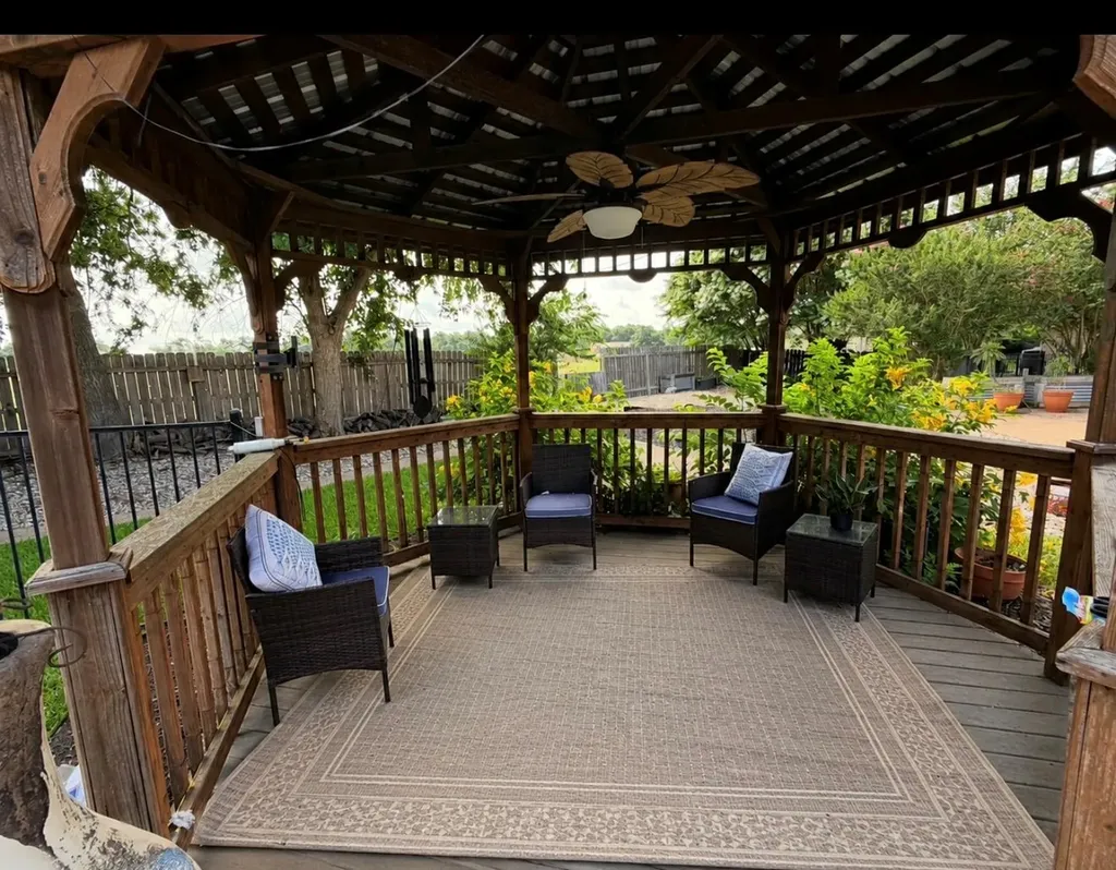 13 Oak View Round Rock TX 78664