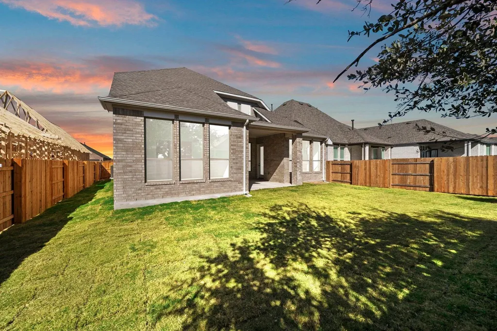 242 Five Mile Creek Way Kyle TX 78640