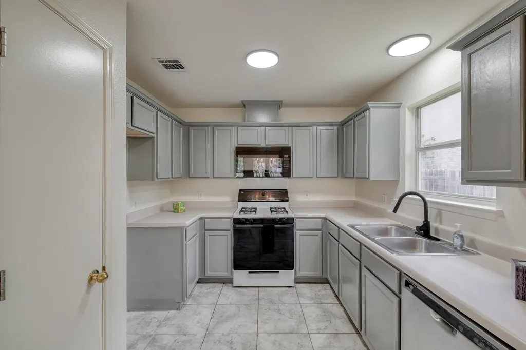 1604 Southwestern Boulevard Georgetown TX 78626