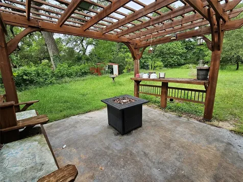 11502 Hilltop Street Austin TX 78753