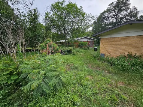 11502 Hilltop Street Austin TX 78753