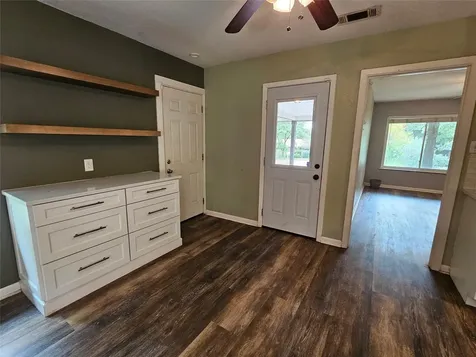 11502 Hilltop Street Austin TX 78753