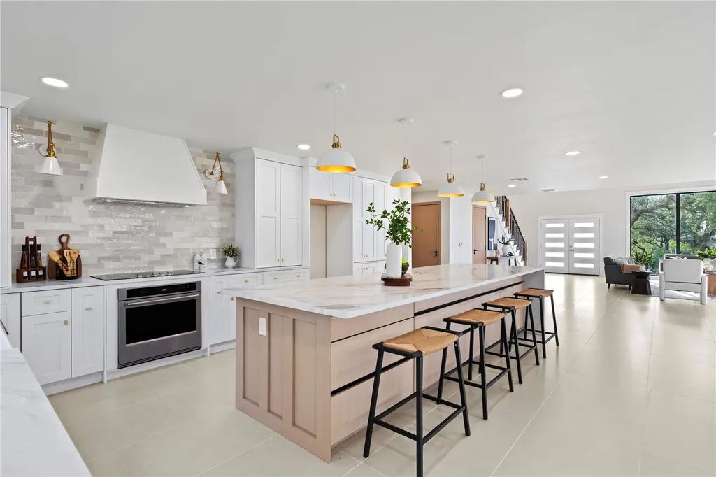 10701 Scotland Well Drive Austin TX 78750