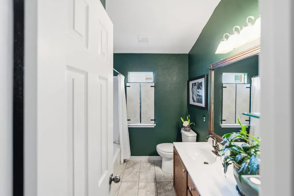 2602 Warren Cove Lago Vista TX 78645