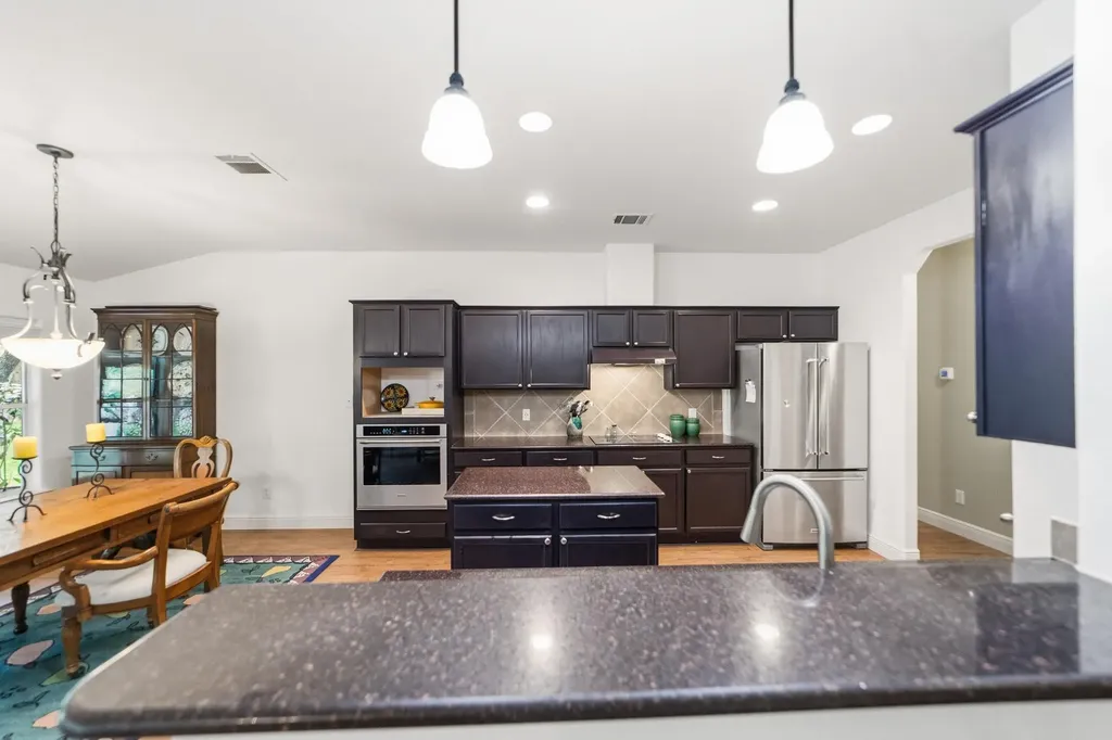 2602 Warren Cove Lago Vista TX 78645