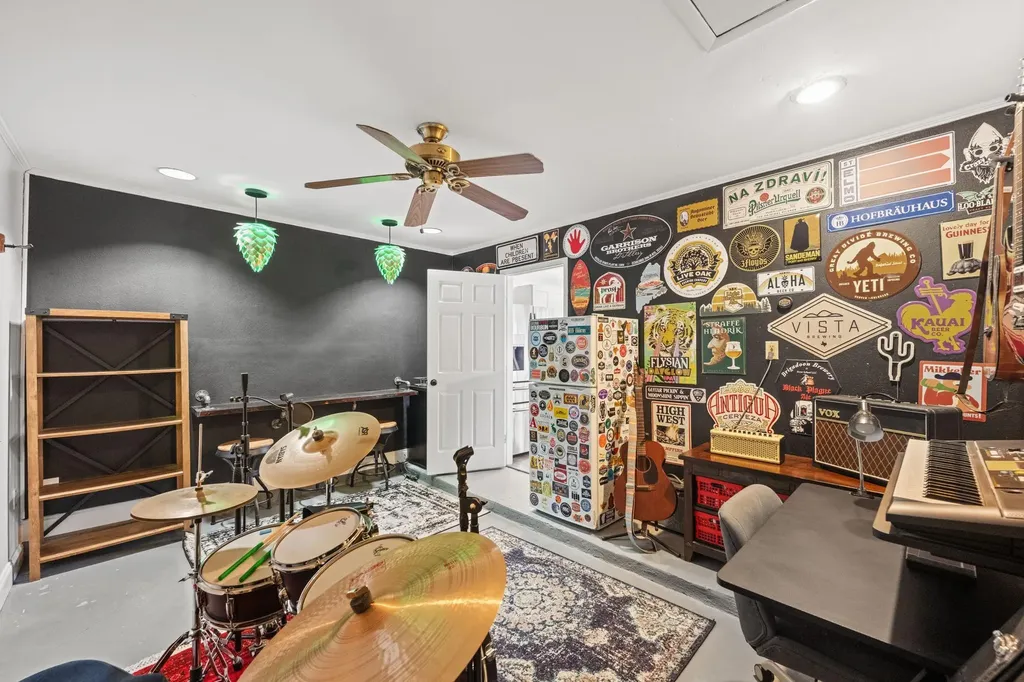 2526 Mcgregor Drive Austin TX 78745