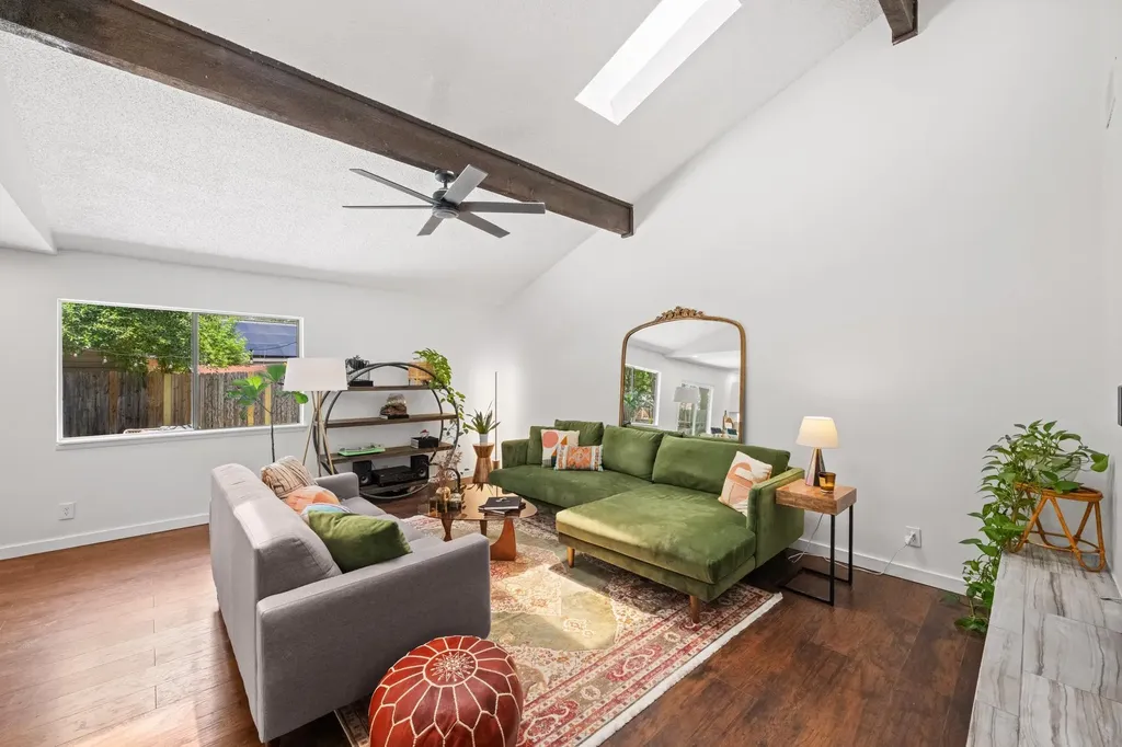 2526 Mcgregor Drive Austin TX 78745
