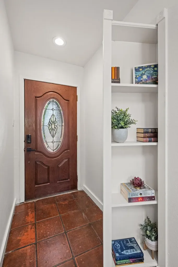 2526 Mcgregor Drive Austin TX 78745