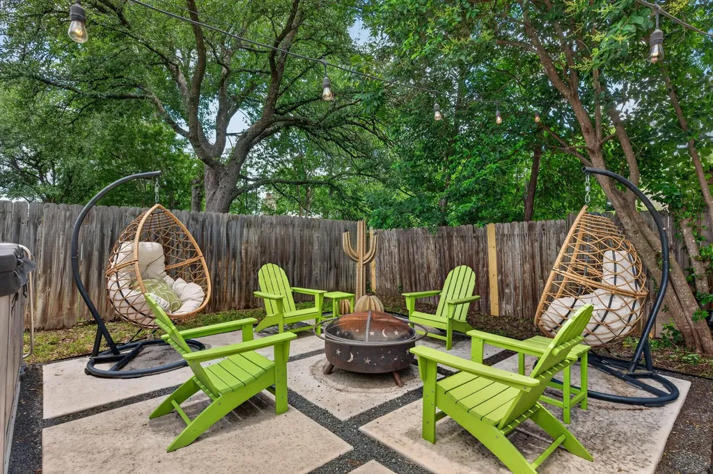 2526 Mcgregor Drive Austin TX 78745