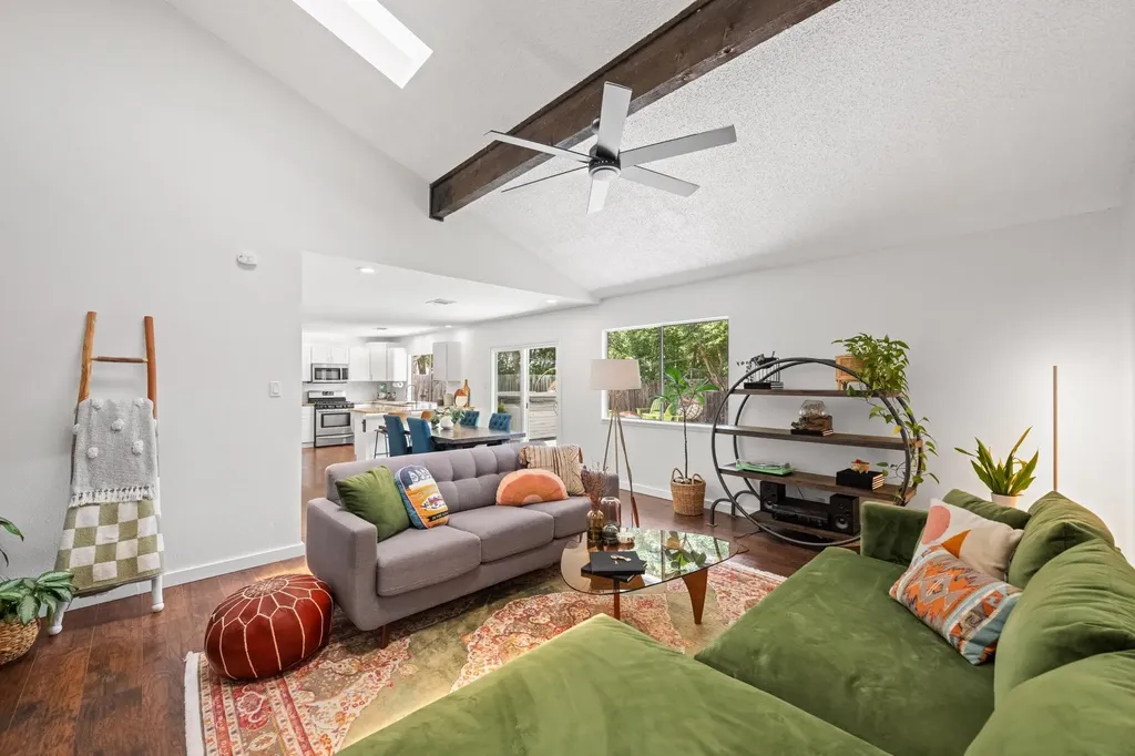 2526 Mcgregor Drive Austin TX 78745