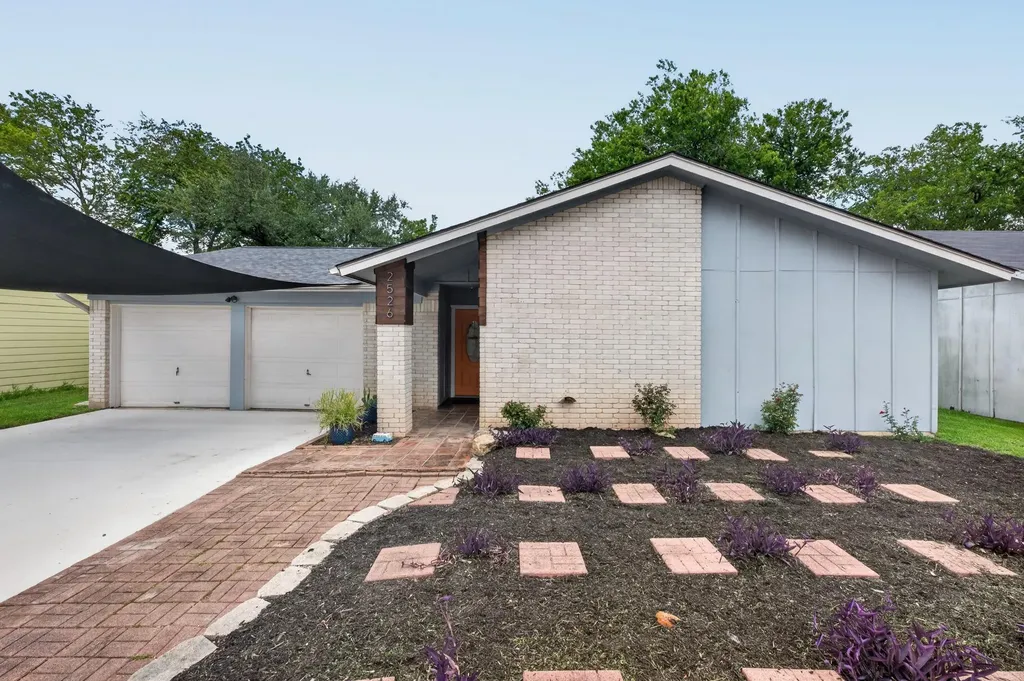 2526 Mcgregor Drive Austin TX 78745
