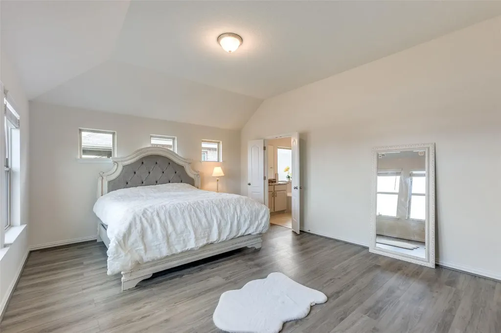 2212 Mcclendon Trail Leander TX 78641